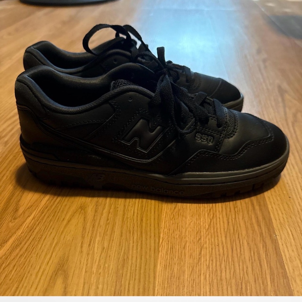 New Balance Men's All-Black Sneakers